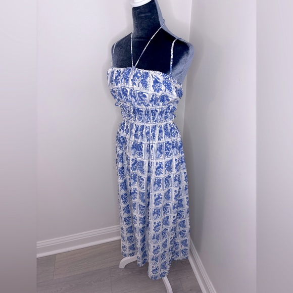 Abercrombie & Fitch Blue & White Smocked Tie-Front Maxi Dress Size XSP - Picture 7 of 16